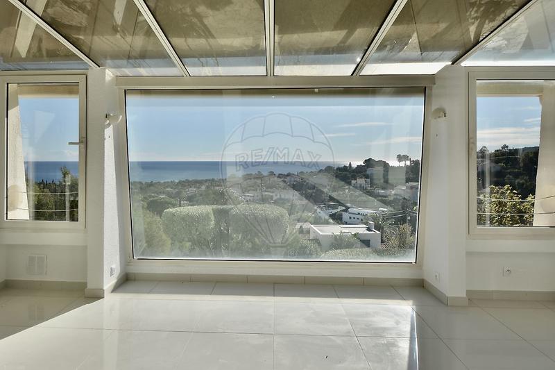 Maison d'architecte - 235 m² - 10 pièces