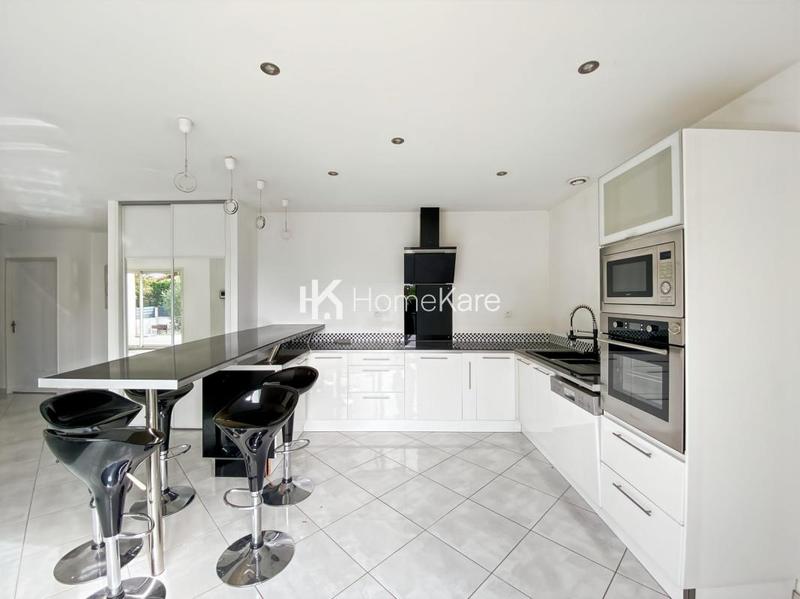 Villa - 130 m² - 5 pièces