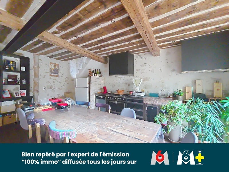 Maison - 243 m² - 7 pièces