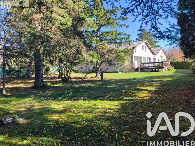 Maison - 200 m² - 7 pièces