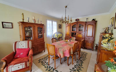 Maison - 105 m² - 4 pièces