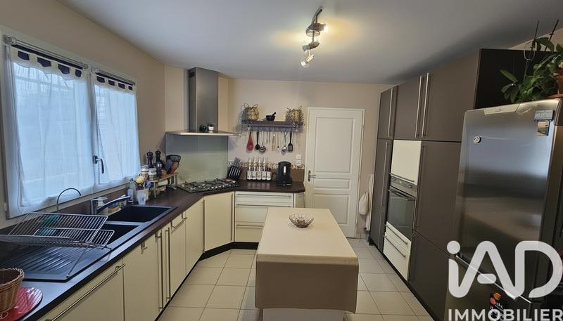 Maison - 121 m² - 6 pièces