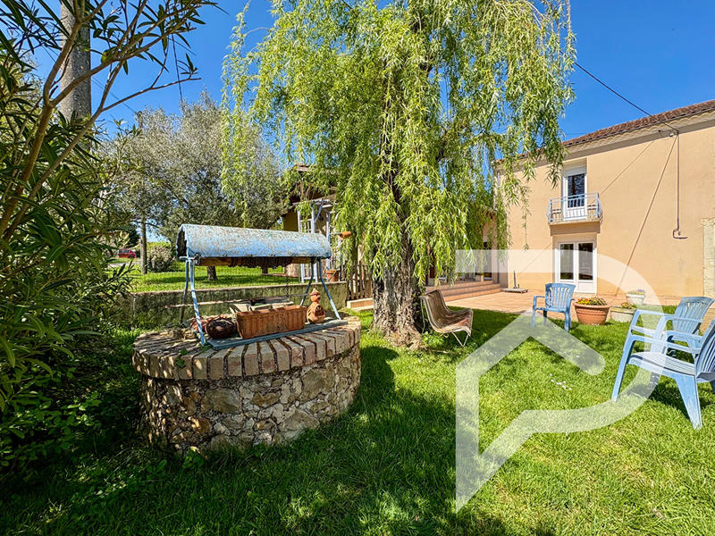 Maison - 187 m² - 11 pièces