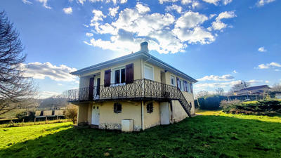 Maison - 83 m² - 5 pièces