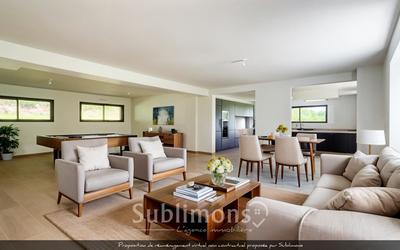 Maison - 220 m² - 6 pièces