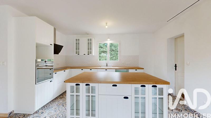 Maison - 92 m² - 4 pièces