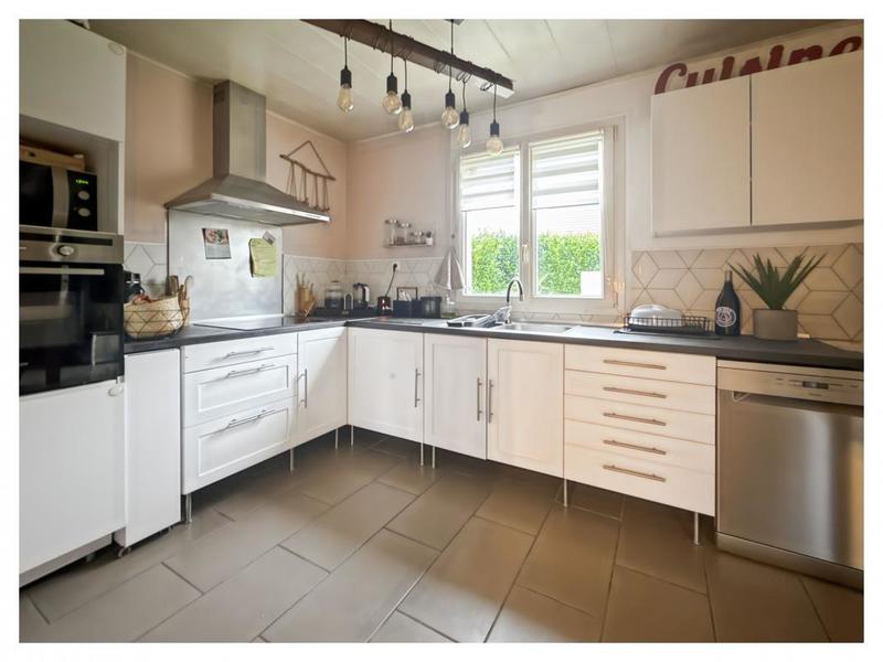 Maison - 110 m² - 4 pièces