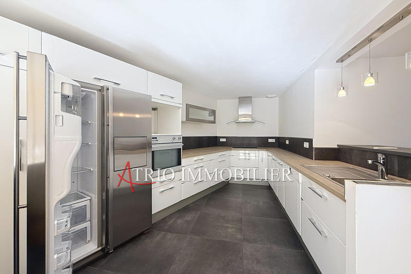 Maison - 101 m² - 5 pièces