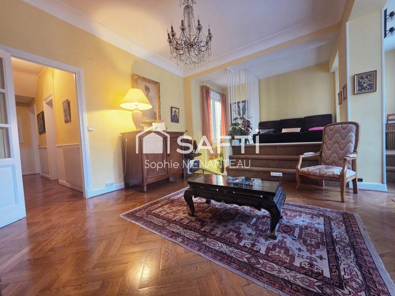 Appartement - 109 m² - 7 pièces