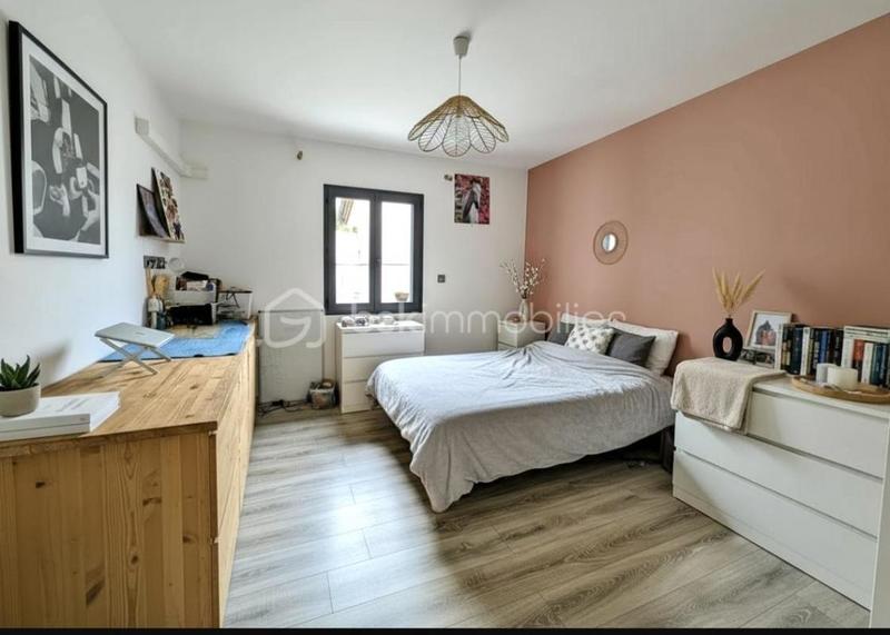 Maison - 164 m² - 7 pièces