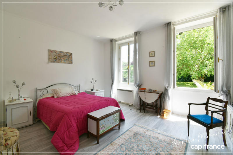 Maison bourgeoise - 220 m² - 8 pièces