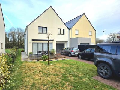 Maison contemporaine - 113 m² - 6 pièces