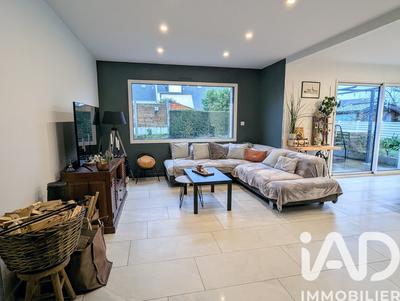 Maison - 140 m² - 5 pièces