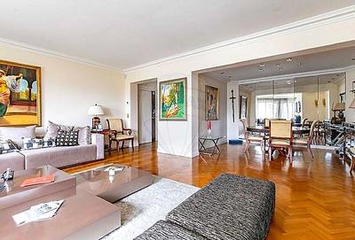 Appartement - 130 m² - 3 pièces