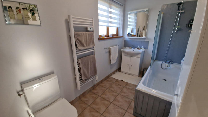 Maison - 213 m² - 6 pièces