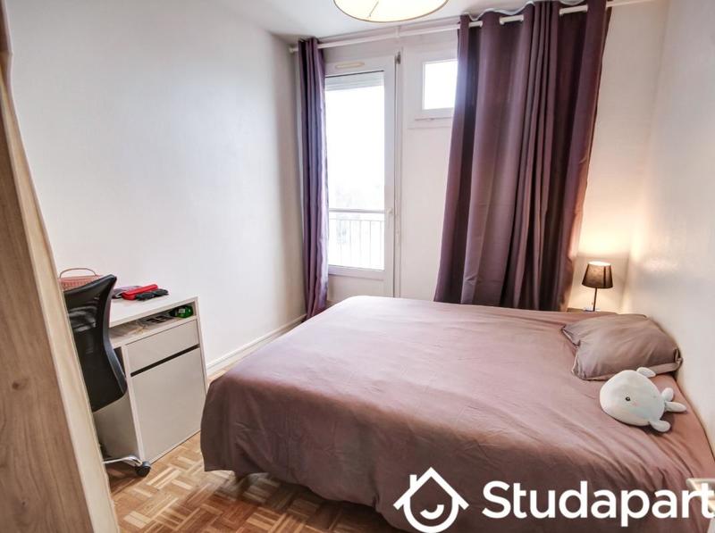 Chambre - 9 m² - 1 pièce