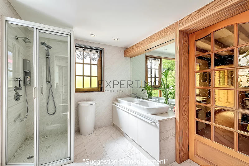 Maison - 194 m² - 10 pièces