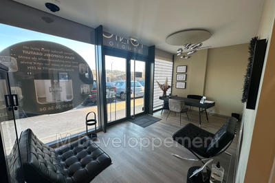 Local commercial - 105 m²