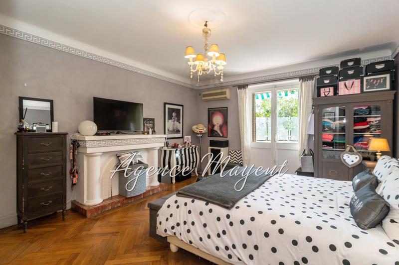 Appartement - 110 m² - 3 pièces