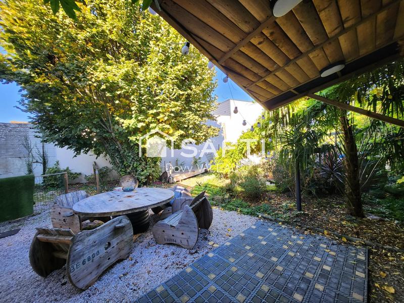 Maison de ville - 200 m² - 9 pièces