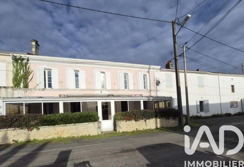 Maison - 211 m² - 6 pièces