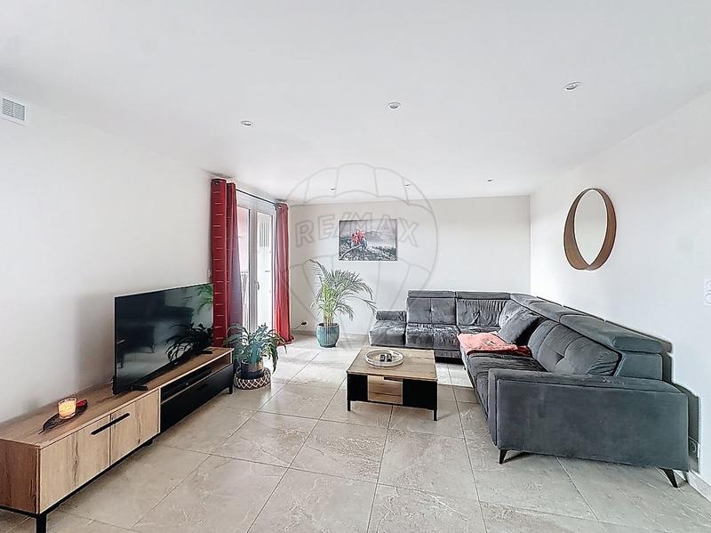 Appartement - 72 m² - 3 pièces