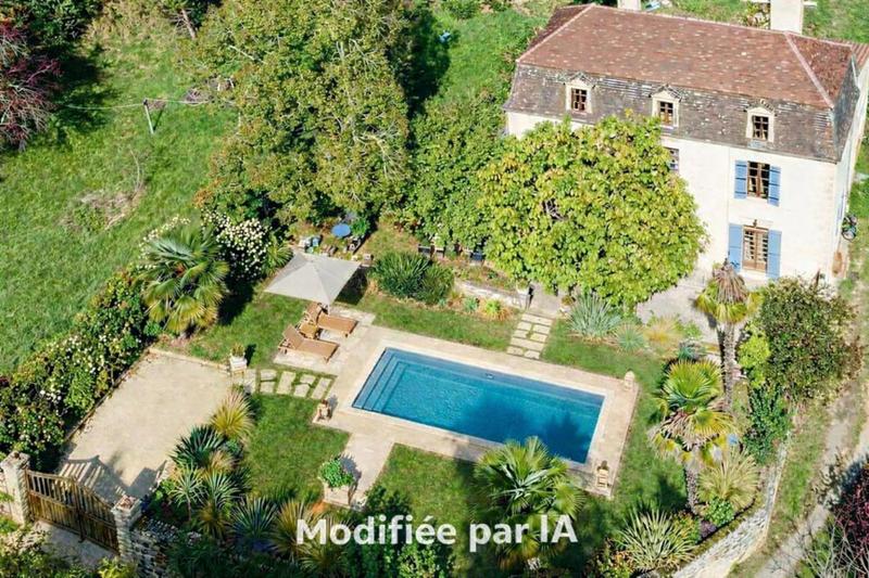 Maison - 200 m² - 7 pièces