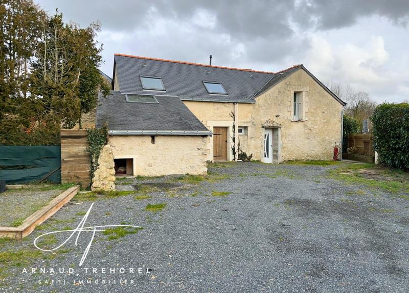Maison - 180 m² - 8 pièces