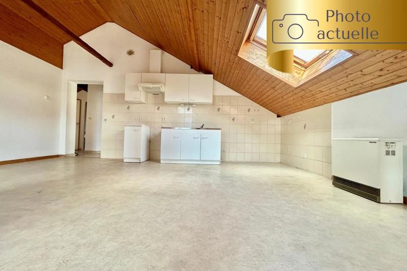 Appartement - 90 m² - 4 pièces