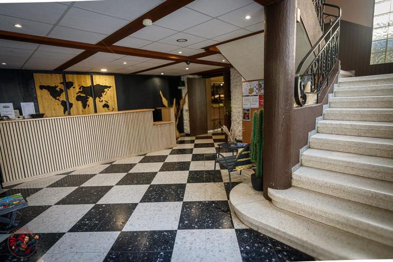 Local commercial - 700 m² - 20 pièces