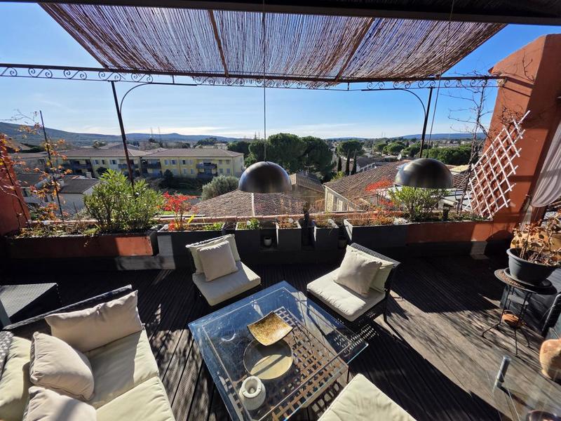 Loft - 145 m² - 5 pièces