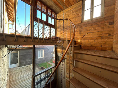 Maison - 154 m² - 8 pièces