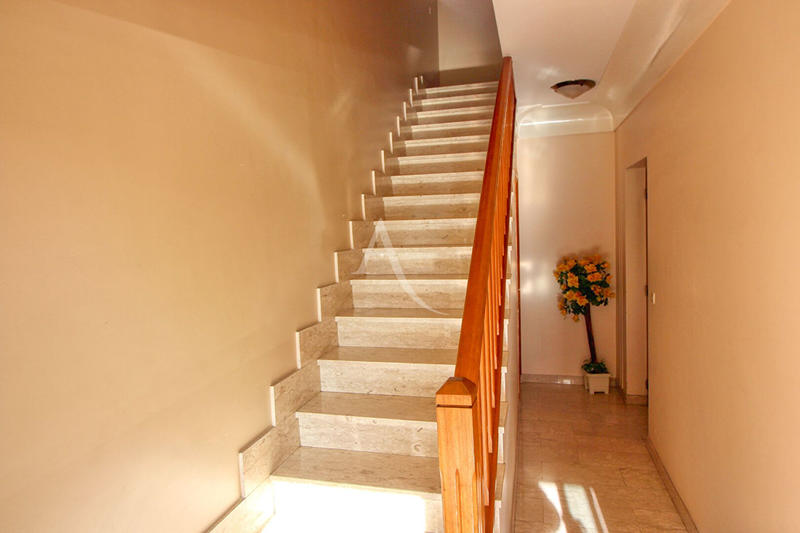 Immeuble - 8 pièces