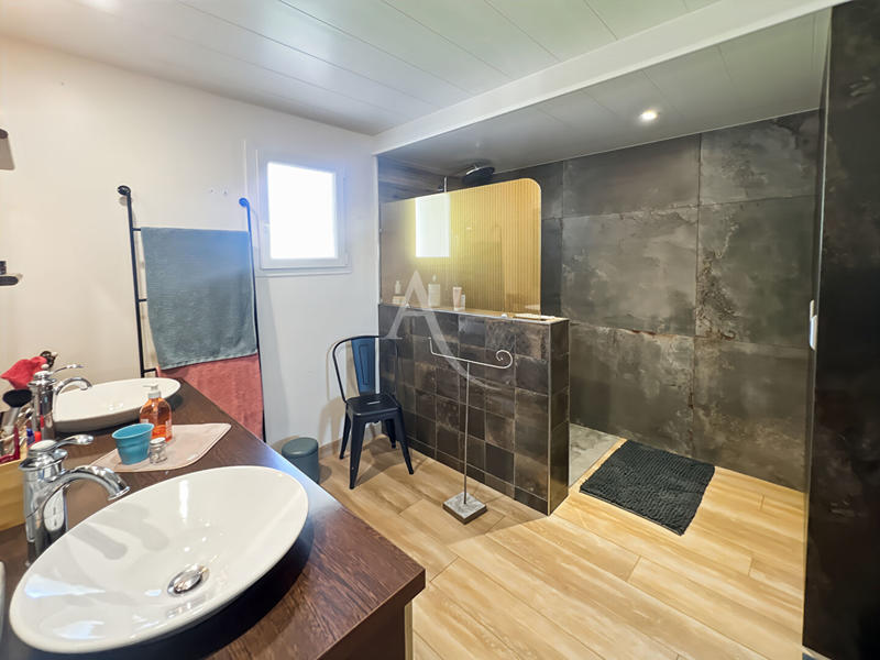 Maison - 157 m² - 6 pièces