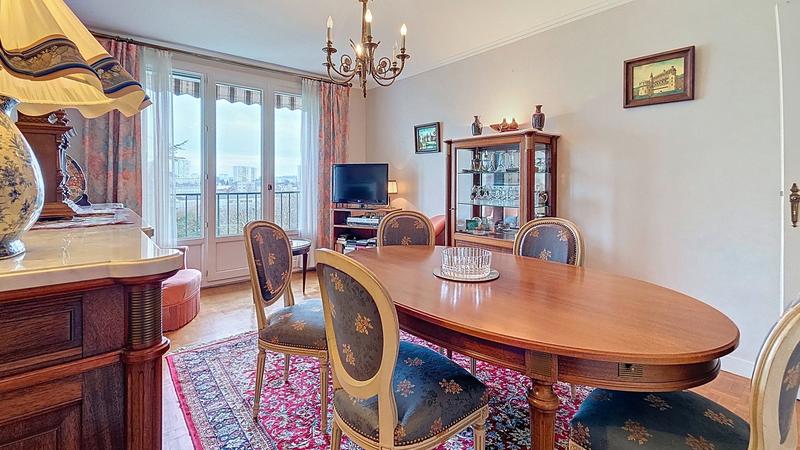 Appartement - 72 m² - 4 pièces