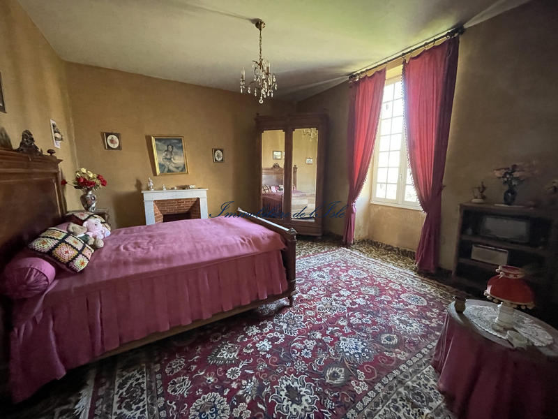 Maison - 170 m² - 7 pièces