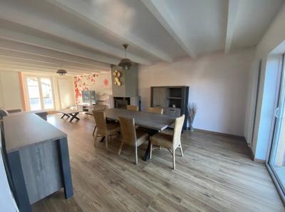 Maison - 151 m² - 6 pièces