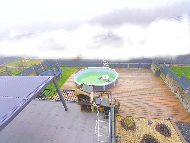 Maison - 110 m² - 6 pièces