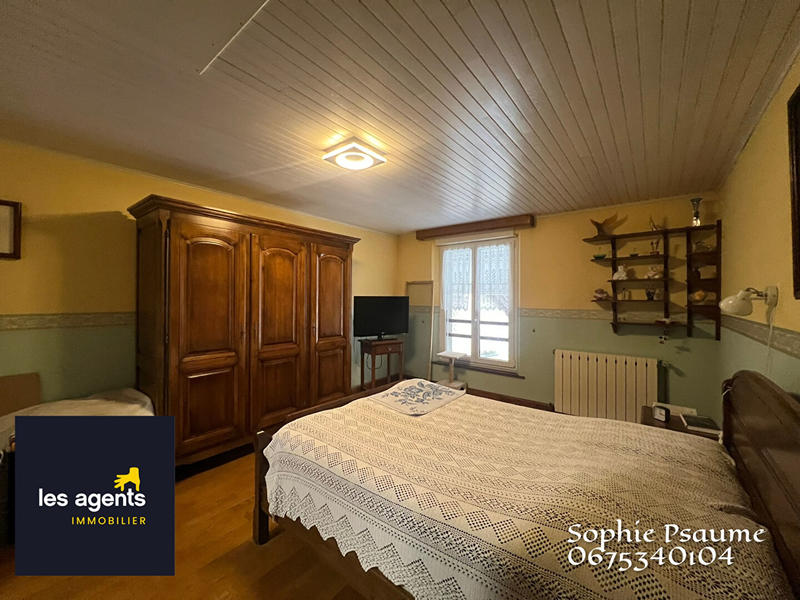 Maison - 240 m² - 10 pièces