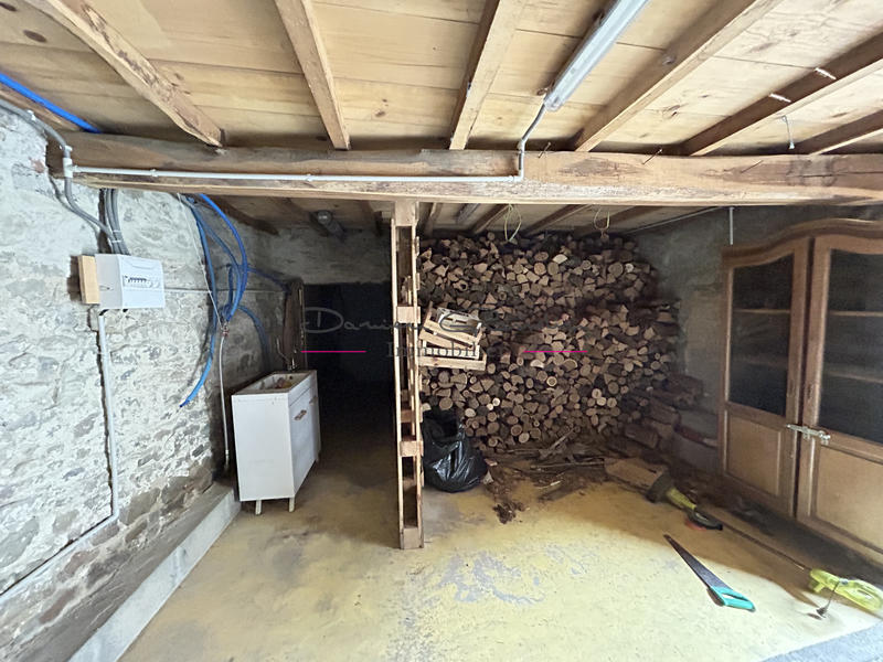 Maison - 210 m² - 8 pièces