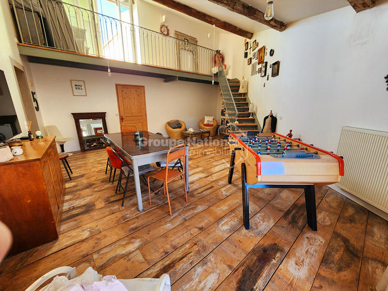 Maison - 300 m² - 7 pièces