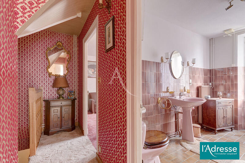 Maison - 165 m² - 10 pièces