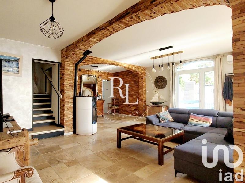 Maison - 195 m² - 8 pièces