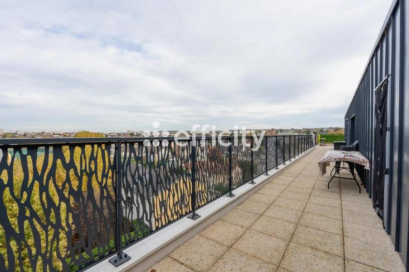 Appartement - 85 m² - 4 pièces