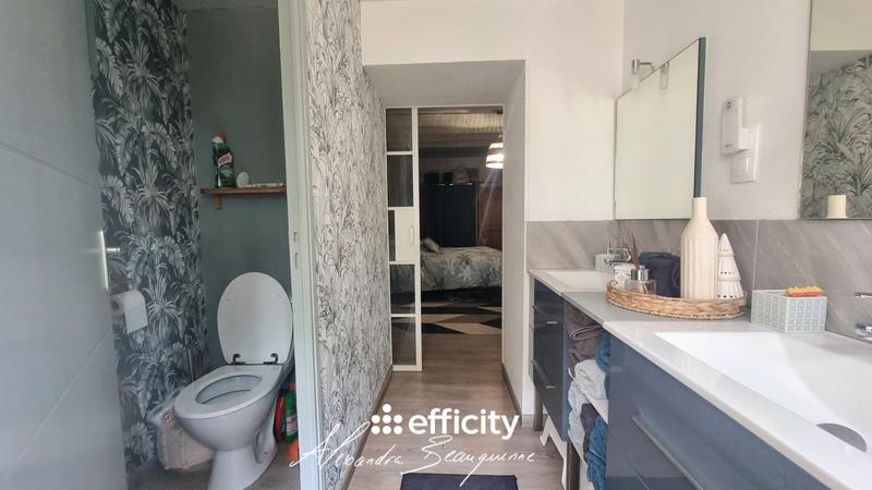 Maison - 207 m² - 5 pièces