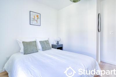 Chambre - 10 m² - 1 pièce