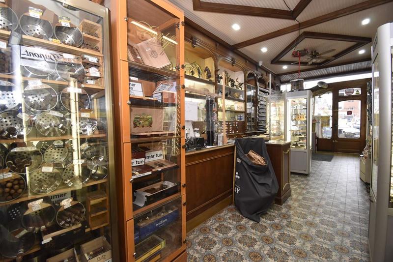 Fonds de commerce - Local commercial - 72 m²