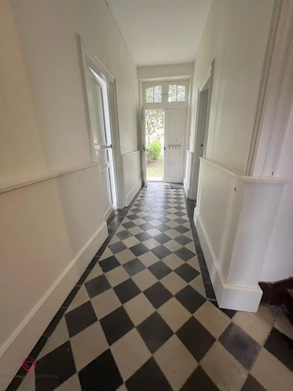 Maison - 180 m² - 6 pièces