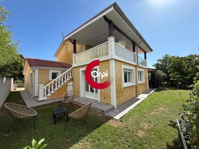 Maison - 160 m² - 5 pièces