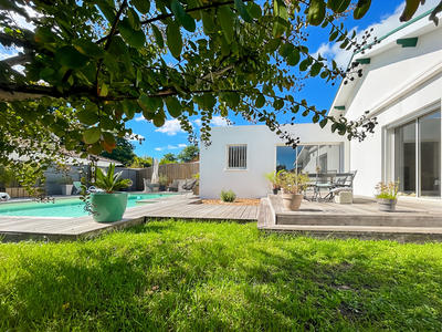 Maison - 139 m² - 6 pièces